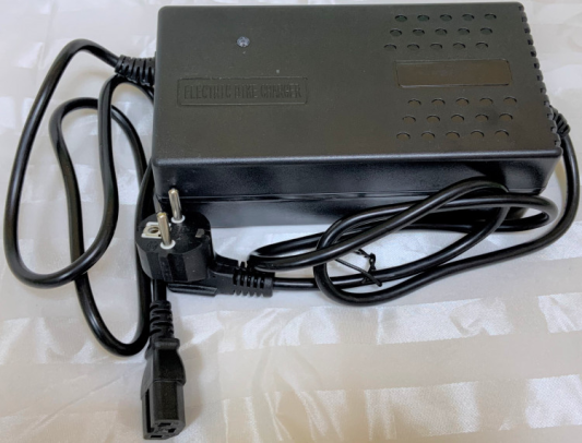 Зарядное устройство свинец 60V 7,5A Golf